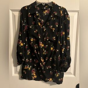 IZ Byer women’s black floral button-down blouse-size medium